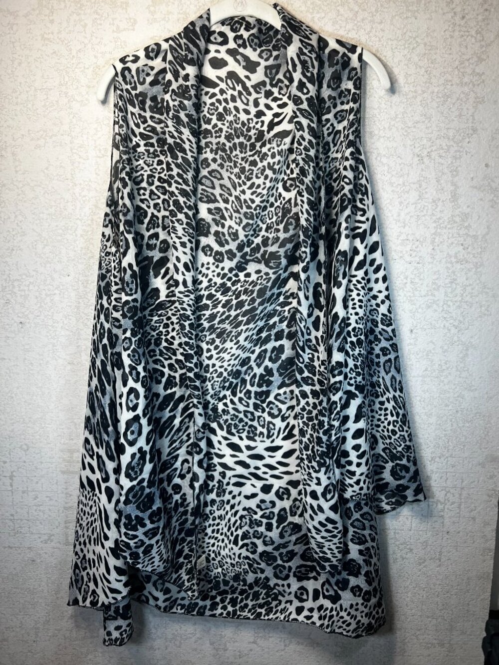 Nira Women's Sheer animal print kimono / Cover-Up, One size